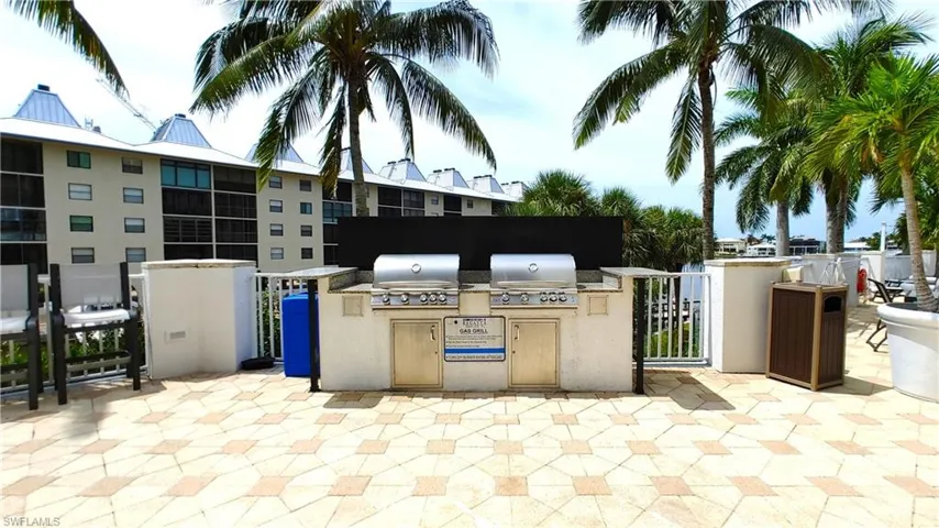 400  Flagship  DR, Naples, FL 34108