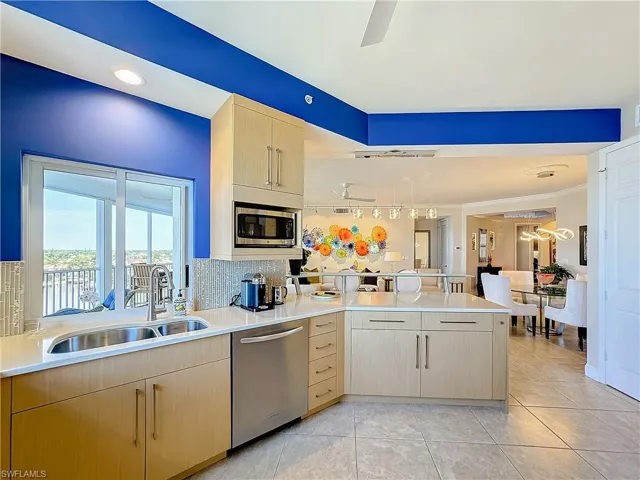 400  Flagship  DR, Naples, FL 34108