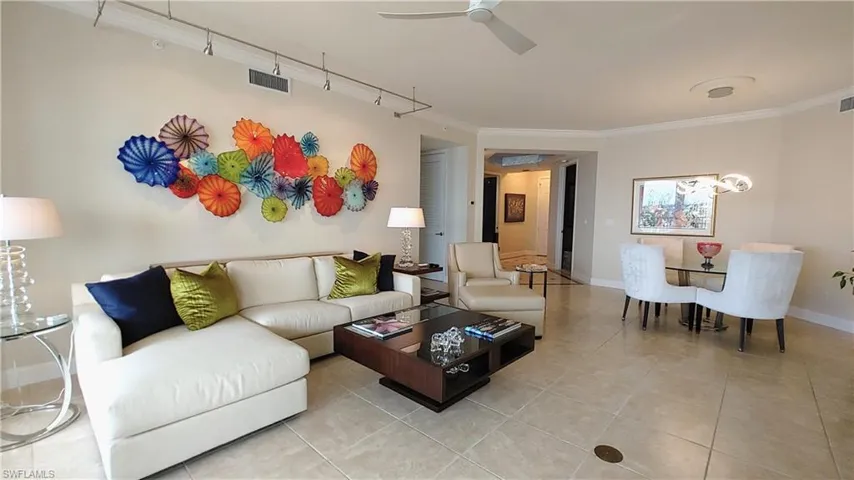400  Flagship  DR, Naples, FL 34108