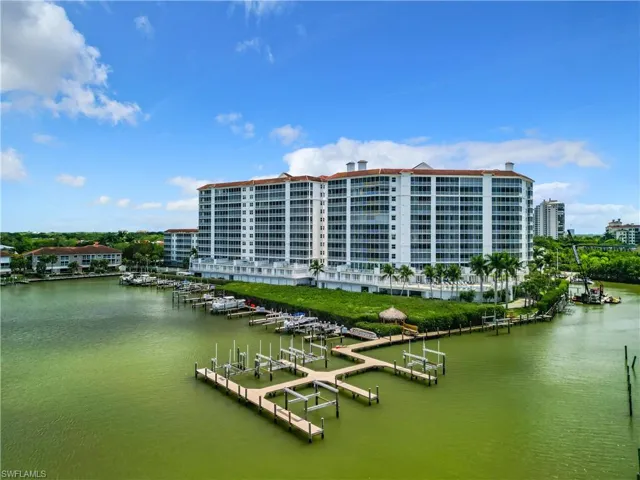 400  Flagship  DR, Naples, FL 34108