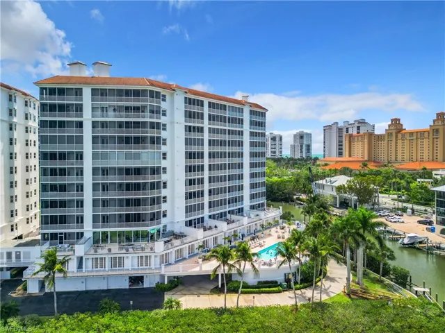 400  Flagship  DR, Naples, FL 34108