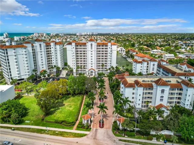 400  Flagship  DR, Naples, FL 34108