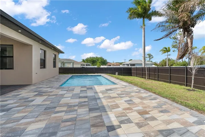 4213 Ne 23rd Pl, Cape Coral, Florida 33909