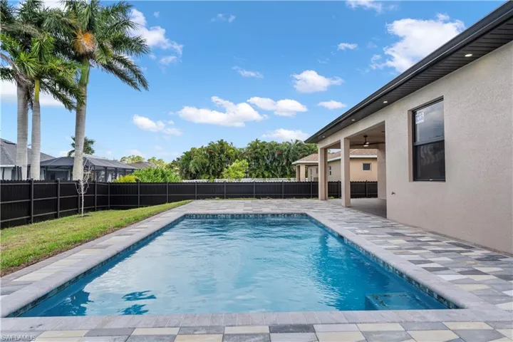 4213 Ne 23rd Pl, Cape Coral, Florida 33909