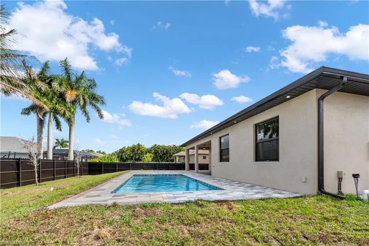4213 Ne 23rd Pl, Cape Coral, Florida 33909