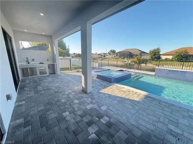 615 Sw 22nd Ter, Cape Coral, Florida 33991