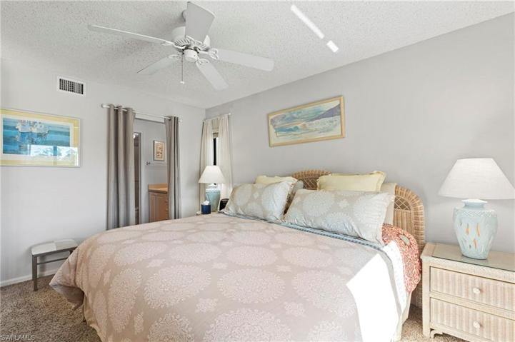 5792 Deauville CIR # 201, NAPLES FL 34112