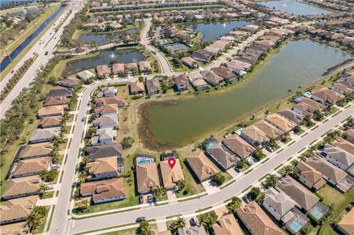 9206 Shadow Oak LN, NAPLES FL 34120