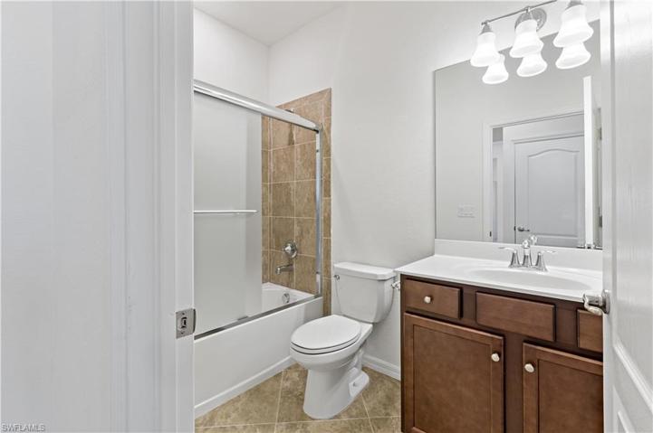 9206 Shadow Oak LN, NAPLES FL 34120