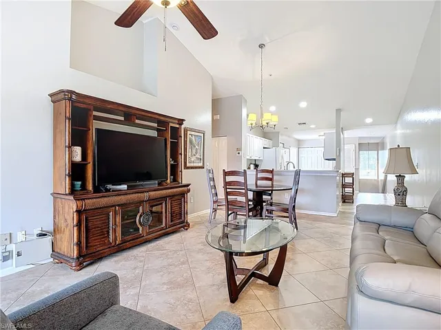 4970 Deerfield Way F-203, Naples, Florida 34110