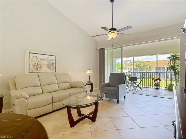 4970 Deerfield Way F-203, Naples, Florida 34110