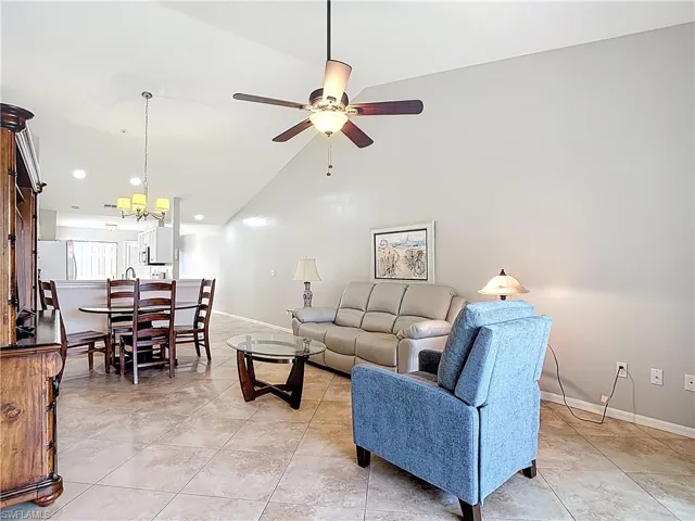 4970 Deerfield Way F-203, Naples, Florida 34110