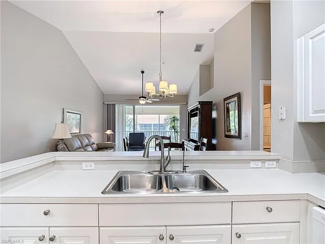 4970 Deerfield Way F-203, Naples, Florida 34110