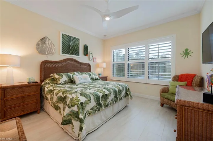 1299  Verde  DR, Naples, FL 34105