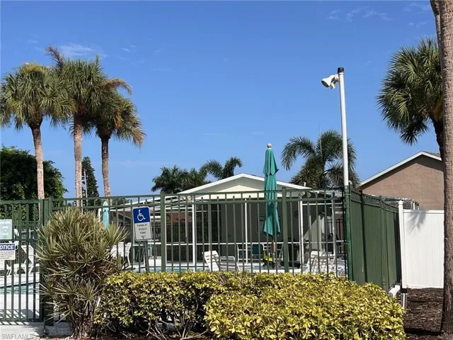 Community Pool lanai and restrooms