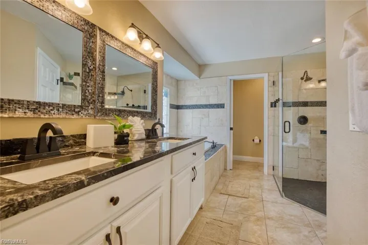 1807 Sw 48th Ln, Cape Coral, Florida 33914