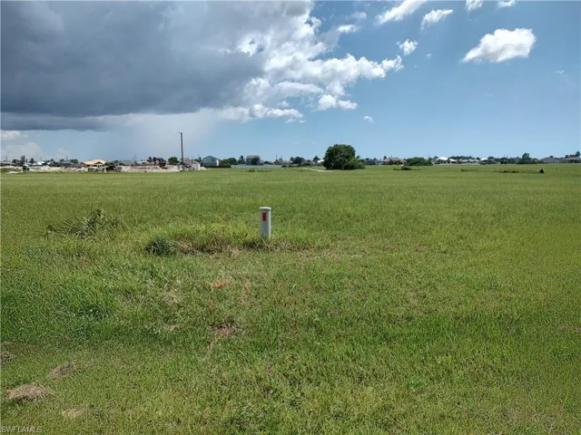 View of undeveloped land featuring rural landscape