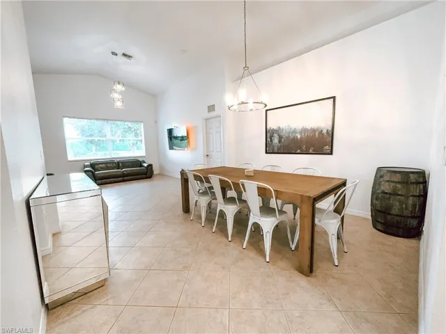1922 Par DR, NAPLES FL 34120