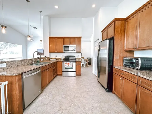 1922 Par DR, NAPLES FL 34120