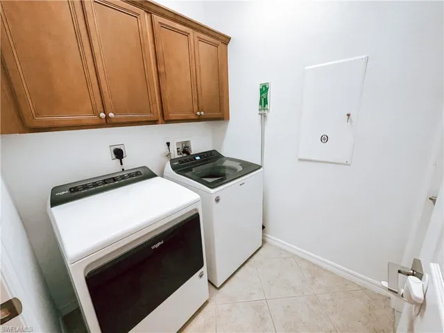 1922 Par DR, NAPLES FL 34120