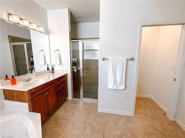 1922 Par DR, NAPLES FL 34120