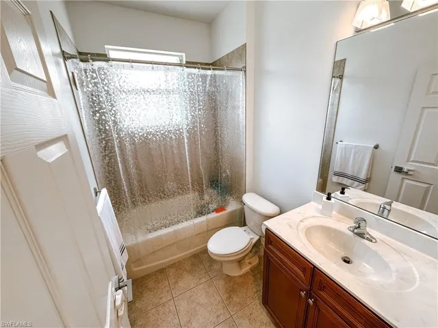 1922 Par DR, NAPLES FL 34120