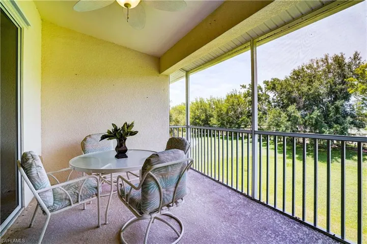 375  Stella Maris N DR, Naples, FL 34114