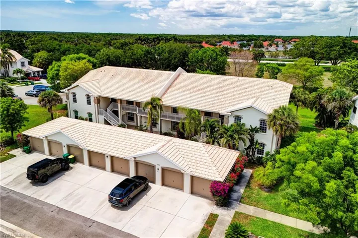 375  Stella Maris N DR, Naples, FL 34114