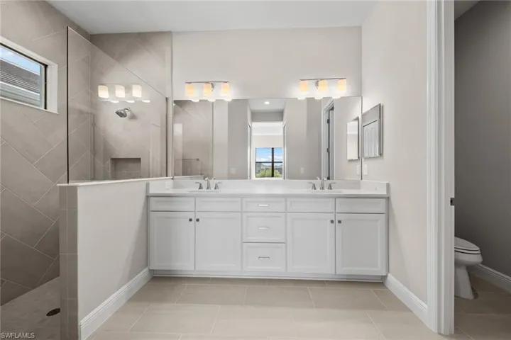 3966  Perseus  ST, Naples, FL 34120
