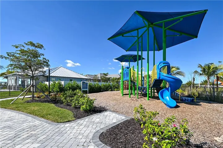 3966  Perseus  ST, Naples, FL 34120