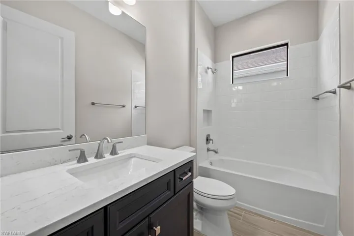 3966  Perseus  ST, Naples, FL 34120