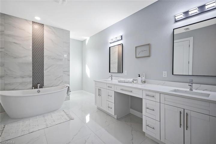 Stunning Master Bath