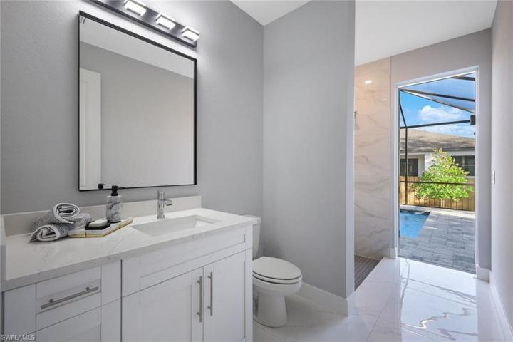 2nd Bath W Pool Access