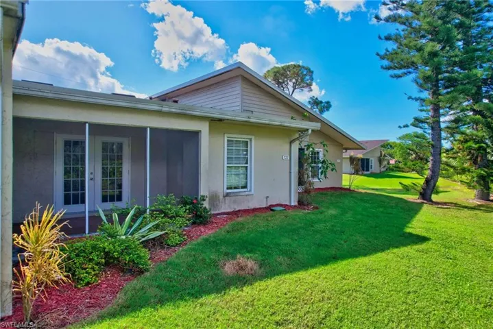 706 111th Ave N, Naples, Florida 34108
