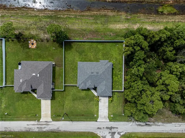 Birds eye view of property