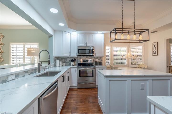 5770 Grande Reserve WAY # 1502, NAPLES FL 34110
