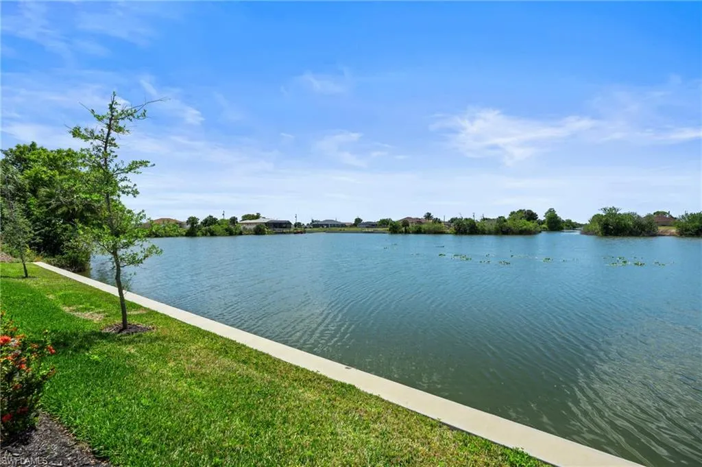 1722 24th AVE, Cape Coral, FL 33909,2025000155