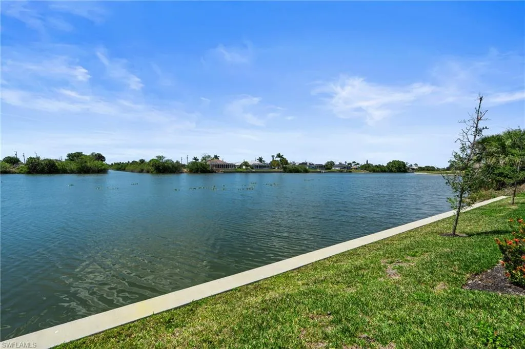 1722 24th AVE, Cape Coral, FL 33909,2025000155