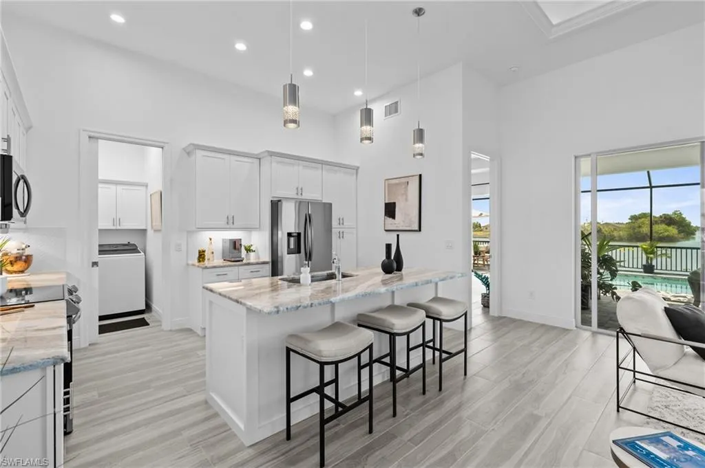 1722 24th AVE, Cape Coral, FL 33909,2025000155