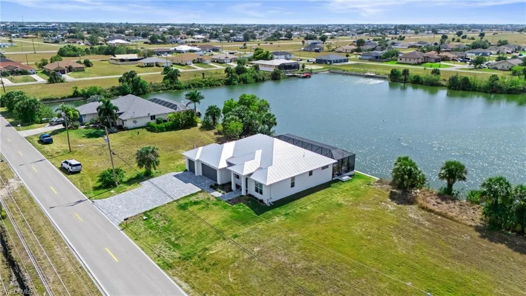 1722 24th AVE, Cape Coral, FL 33909,2025000155