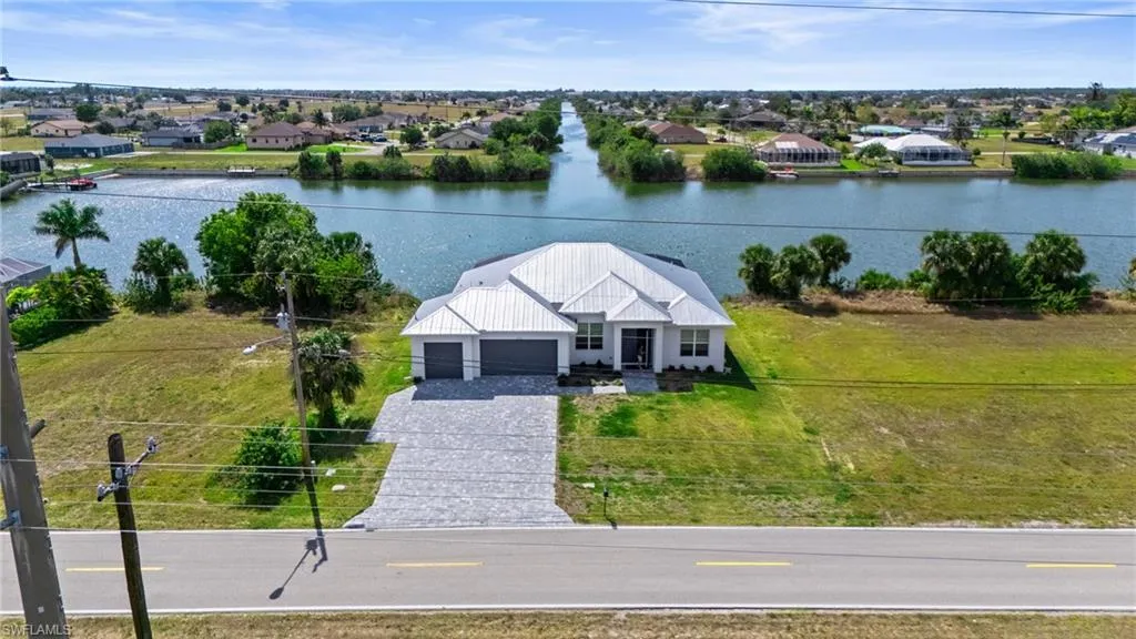 1722 24th AVE, Cape Coral, FL 33909,2025000155