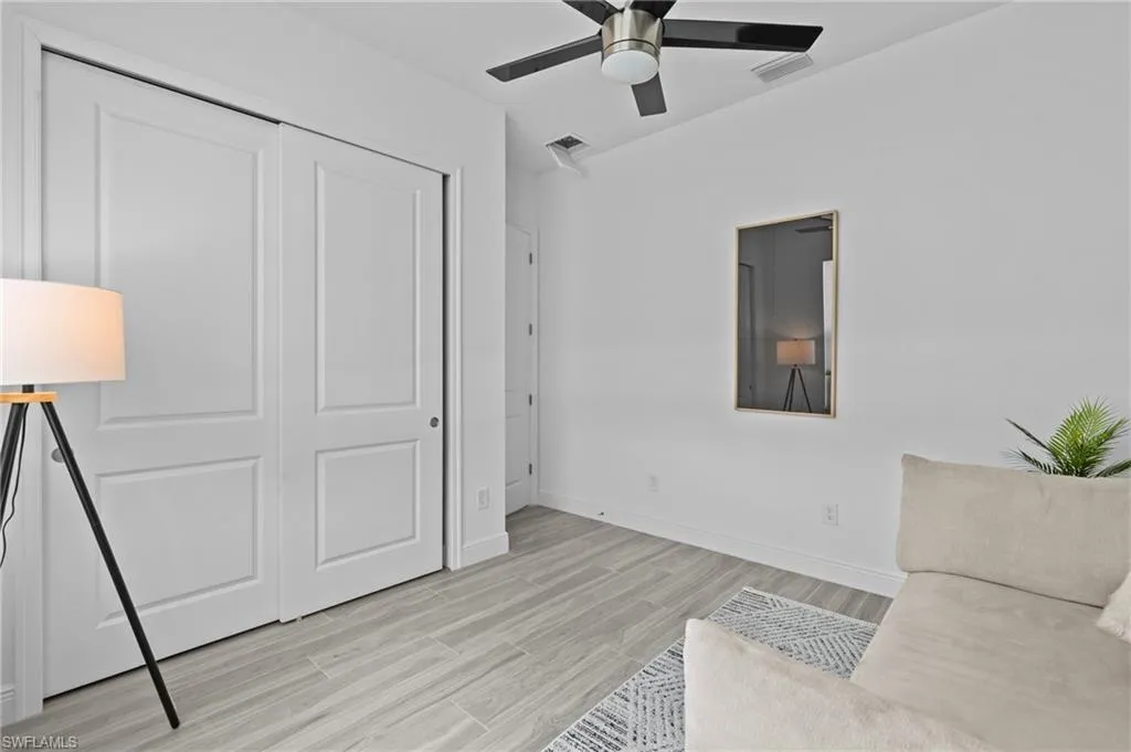 1722 24th AVE, Cape Coral, FL 33909,2025000155