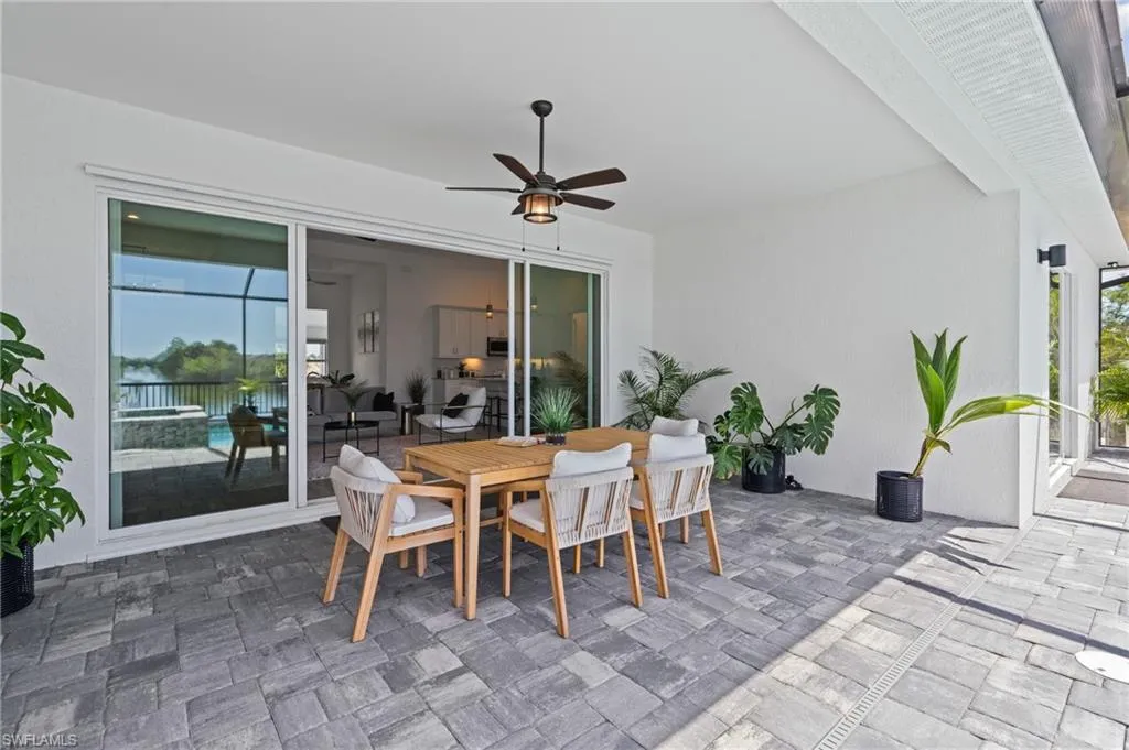 1722 24th AVE, Cape Coral, FL 33909,2025000155