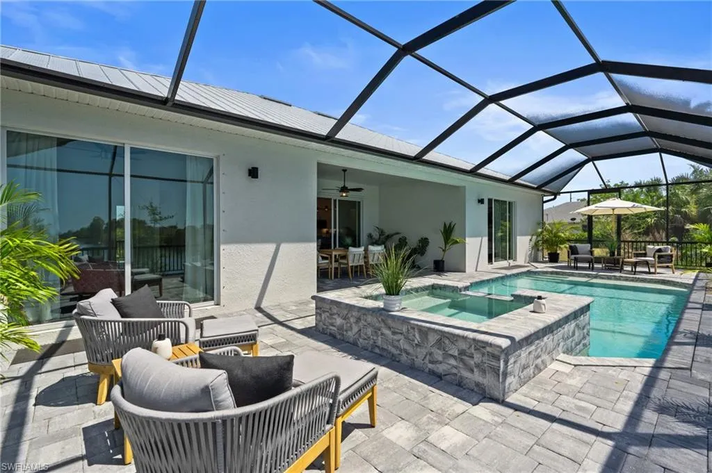 1722 24th AVE, Cape Coral, FL 33909,2025000155