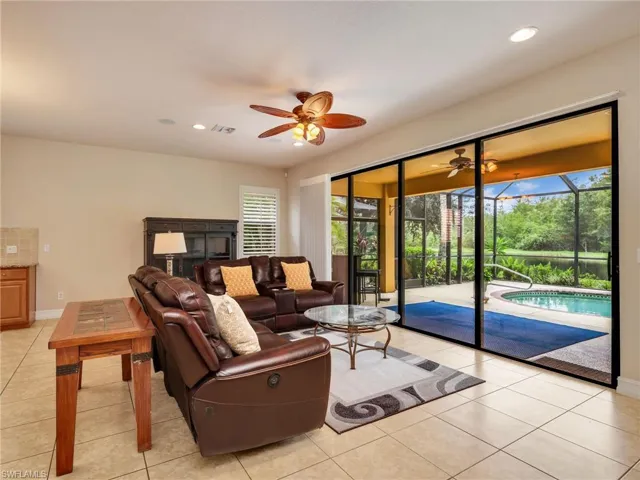 9162  River Otter  DR, Fort Myers, FL 33912