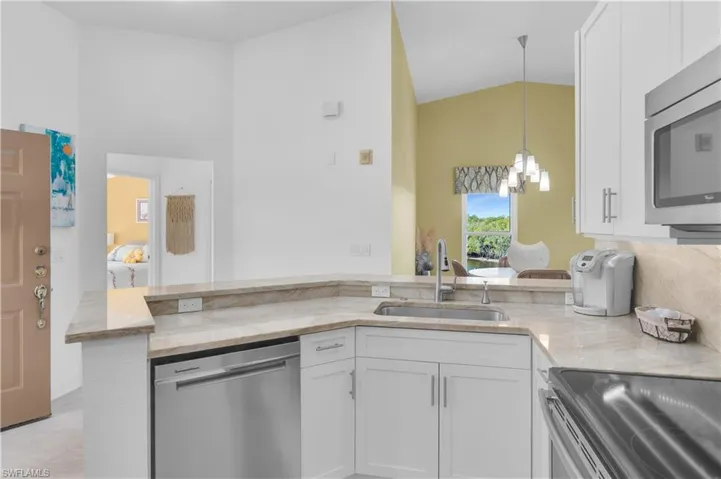 162 Newport Dr 1207, Naples, Florida 34114