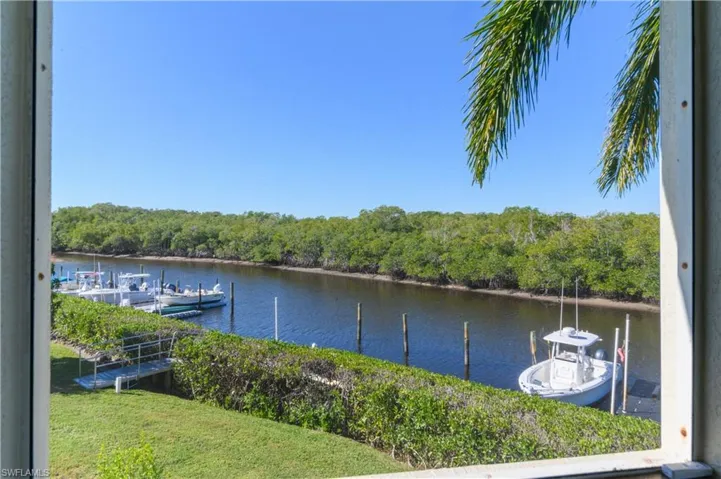 162 Newport Dr 1207, Naples, Florida 34114