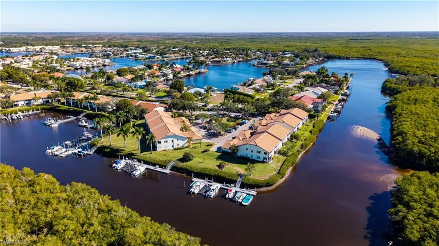 162 Newport Dr 1207, Naples, Florida 34114