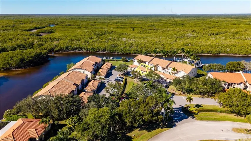 162 Newport Dr 1207, Naples, Florida 34114
