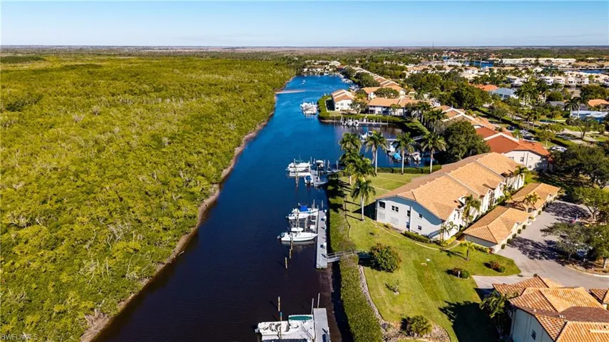 162 Newport Dr 1207, Naples, Florida 34114